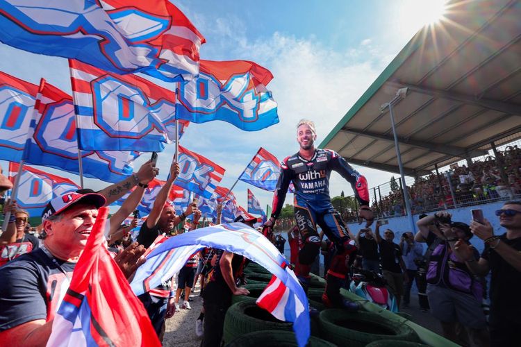 โดวิซิโอโซ่ดีใจ