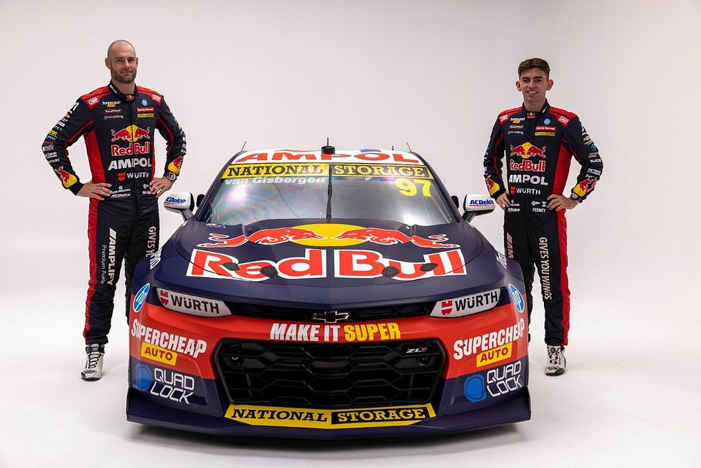 เปิดตัวลุคใหม่