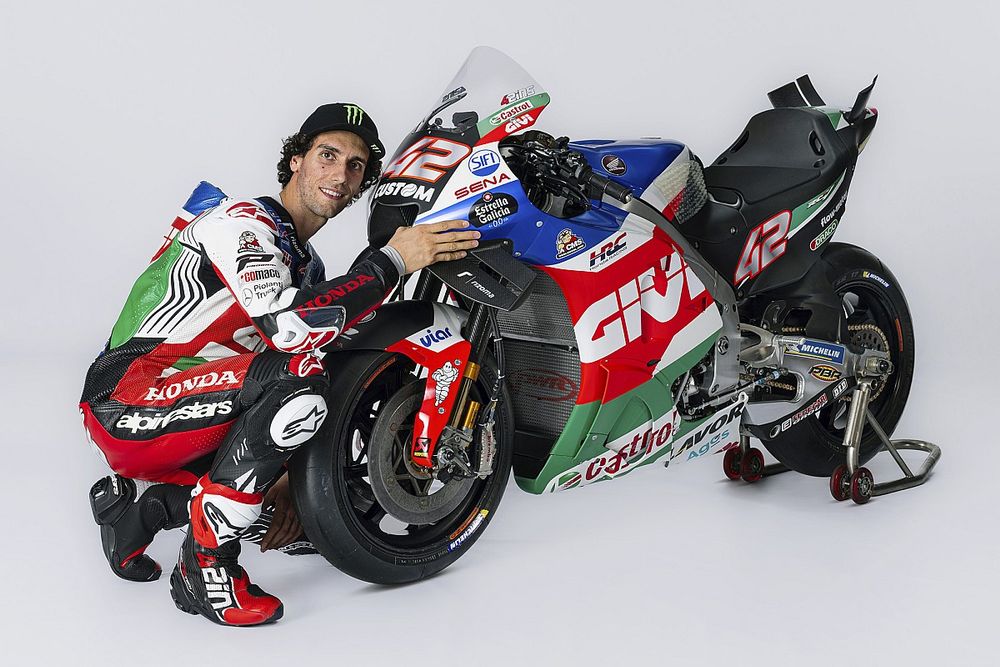 ฮอนด้าเปิดชุด