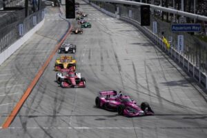 พูดถึงโซเชียล