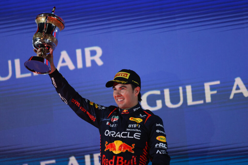 คาดหวังสูง